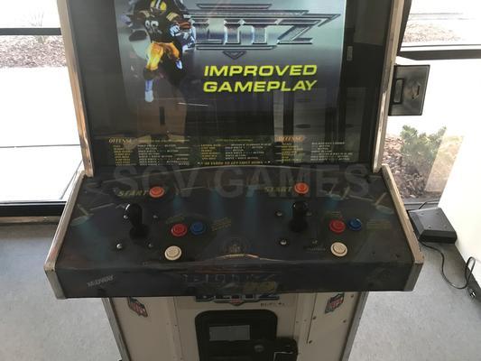 1998 Midway NFL Blitz 99 Upright Arcade Machine Image