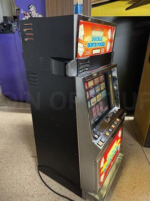2003 IGT Game King Multi Game Video Poker Machine Image