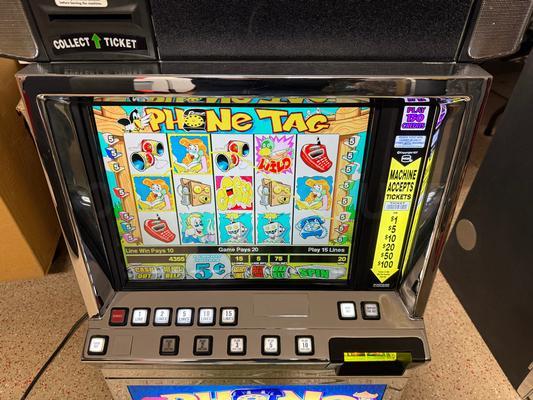 2004 IGT Phone Tag Video Slot Machine Image