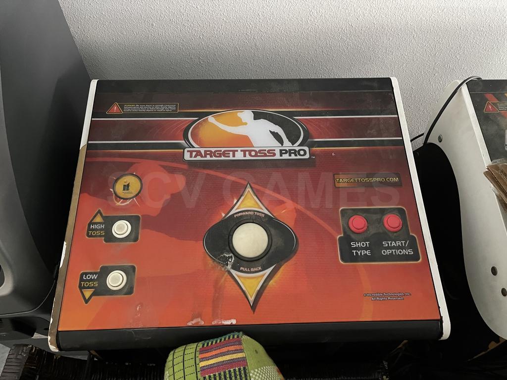 2010 IT Target Toss Pro Showpiece Arcade Machine