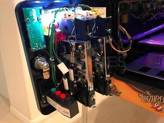 2013 Jersey Jack Wizard of Oz Pinball Machine Image