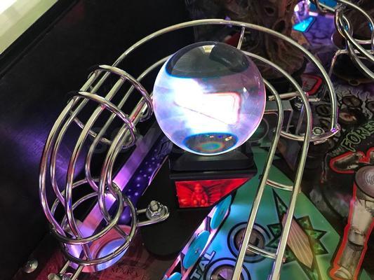 2013 Jersey Jack Wizard of Oz Pinball Machine Image