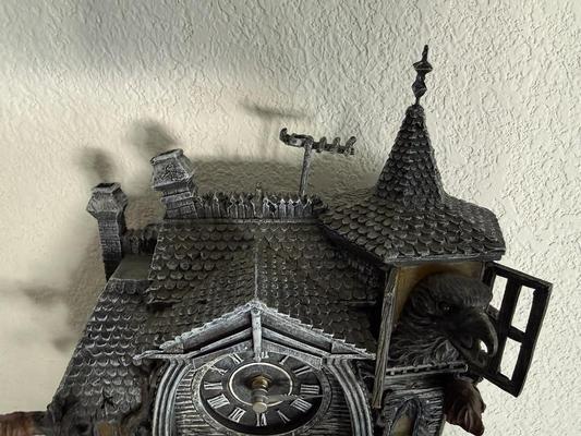 2016 Bradford Exchange The Munsters Illuminated Musical Cuckoo Clock Image