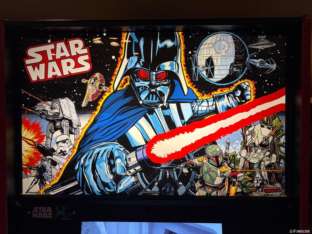 2019 Stern Star Wars Comic Art (Premium) Pinball Machine