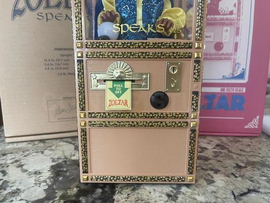 2023 Zoltar 1/6th Scale Fortune Teller Machine by New Wave Toys Image