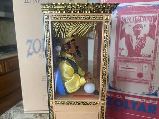 2023 Zoltar 1/6th Scale Fortune Teller Machine by New Wave Toys Image