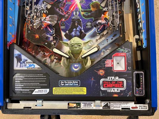 2025 Stern Star Wars: Fall of the Empire (LE) Pinball Machine Image