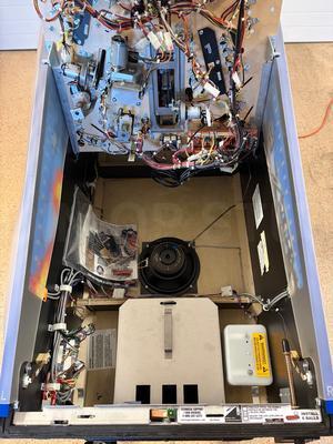 2025 Stern Star Wars: Fall of the Empire (LE) Pinball Machine Image