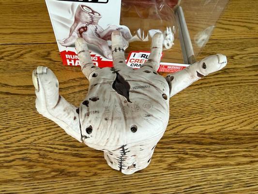 2026 Robo Alive Robotic Running Hand Action Figure Image