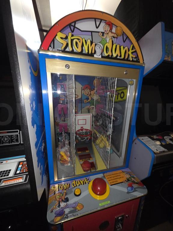 Coastal Amusements Slam Dunk Prize Arcade Machine