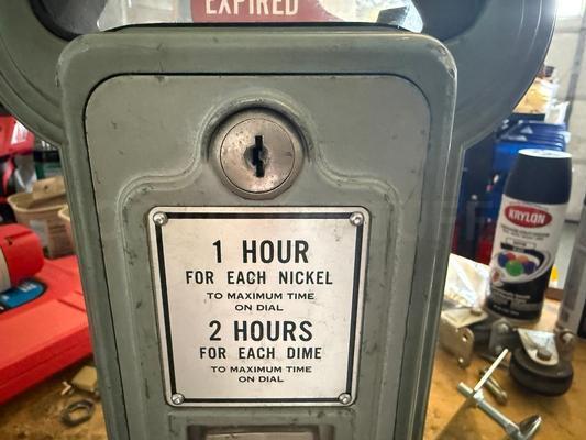Duncan Miller Model 50 Vintage Parking Meter Image