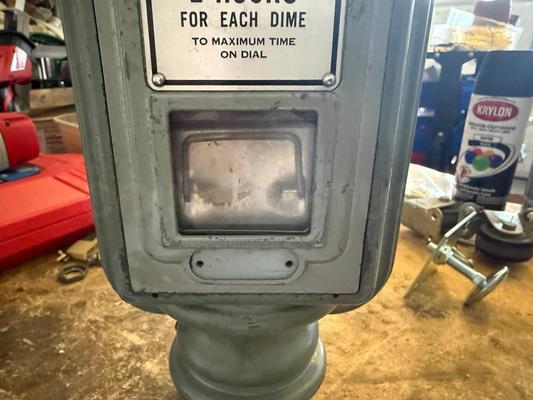 Duncan Miller Model 50 Vintage Parking Meter Image
