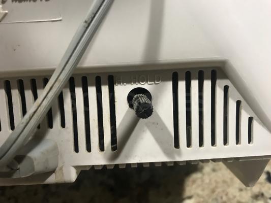GE SF2101AV Black and White TV Image