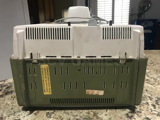 GE SF2101AV Black and White TV Image