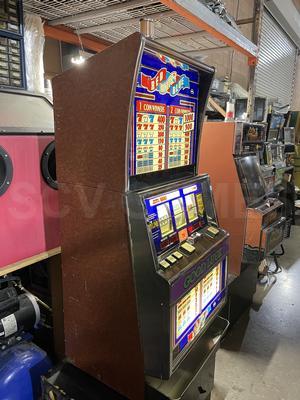 IGT Red White & Blue 3 Reel Slot Machine Image