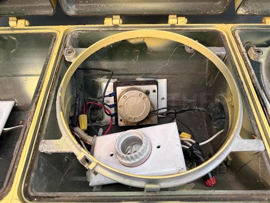 Marbelite Traffic Signal Stop Light Image