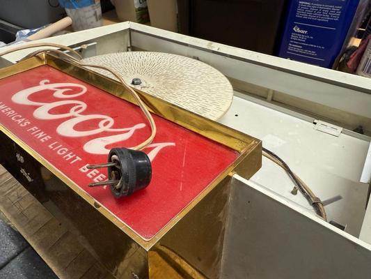 Vintage 1970s Coors Light Up Motion Beer Sign Image