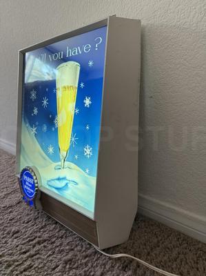 Vintage Pabst Blue Ribbon Lighted Motion Beer Sign Image